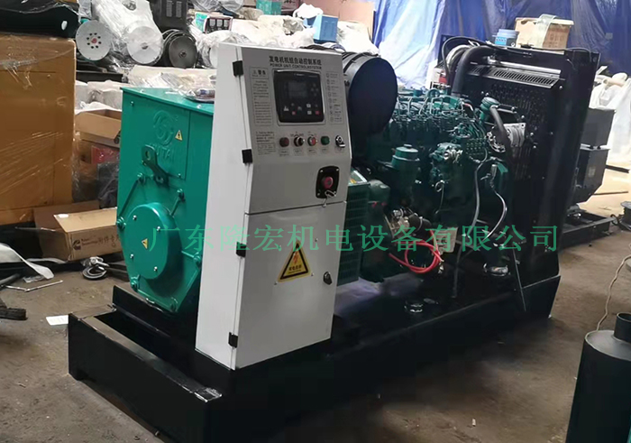 150KW濰柴發(fā)電機(jī)、187KVA濰柴動(dòng)力柴油發(fā)電機(jī)組，底部油箱、四保護(hù)控制器、側(cè)面柜