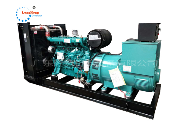 350KW濰柴柴油發(fā)動機組 配上?；ヌ┤~線無刷發(fā)電機 WP13D440E310